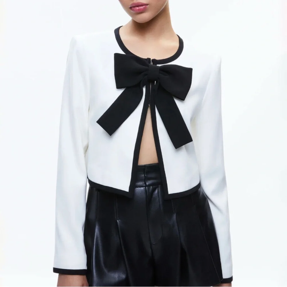 Alice + Olivia Kidman Cropped - White and Black Bow Blazer. NWOT - Picture 7 of 7